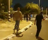  فيديو: مستوطنون يعتدون على المارة والمواطنين في اللد 